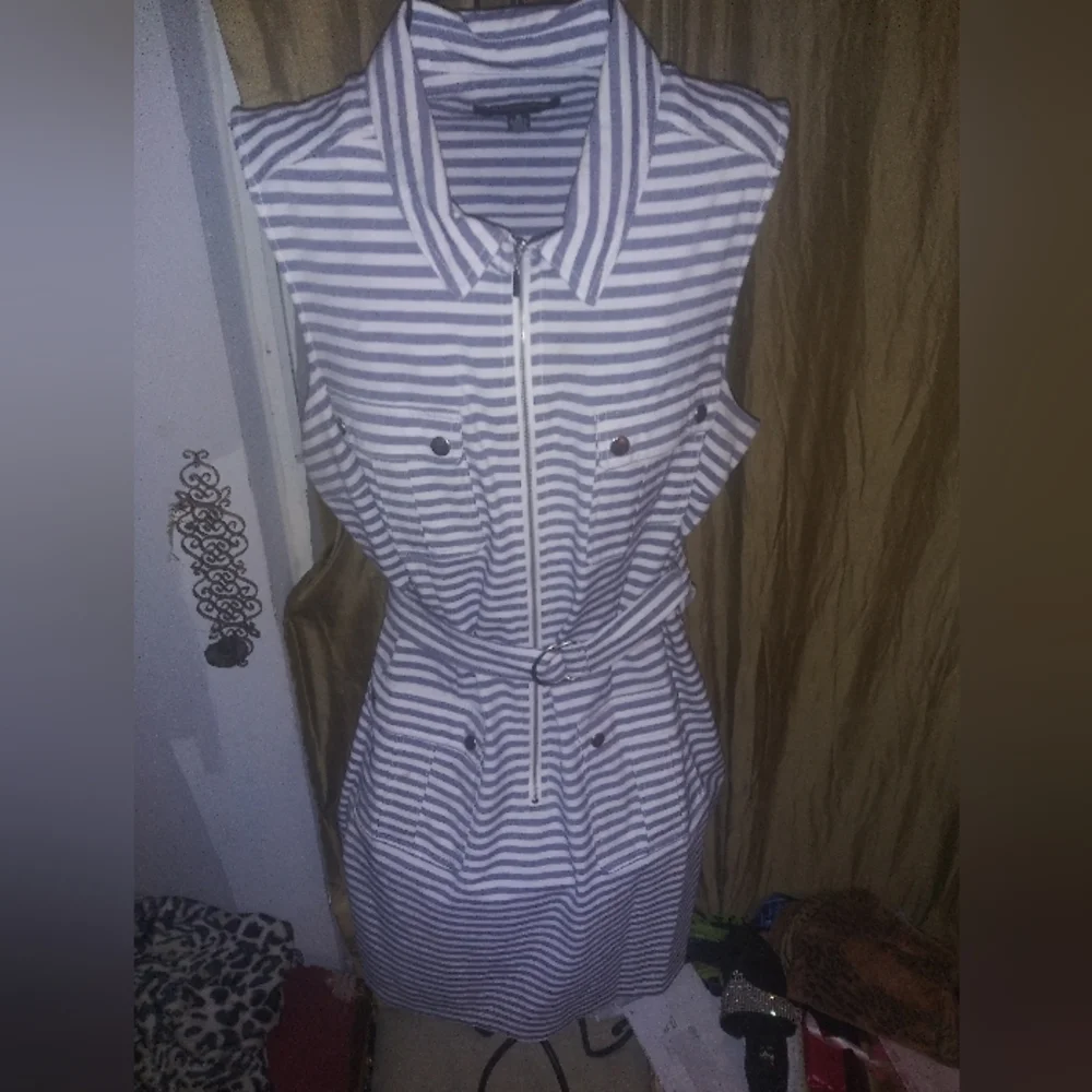 Spring dress - Picture 2 of 3